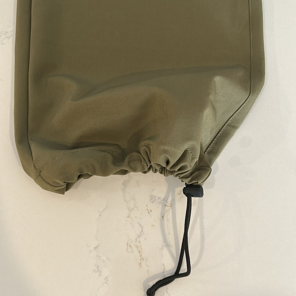 Canadiana Olive Green Outdoor Hicking Cargo Pants Size 14 - Picture 11 of 12